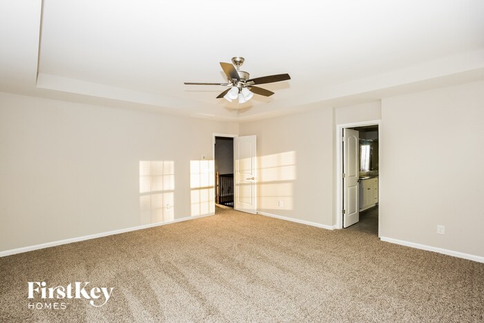 Building Photo - 15516 Laverack Ln