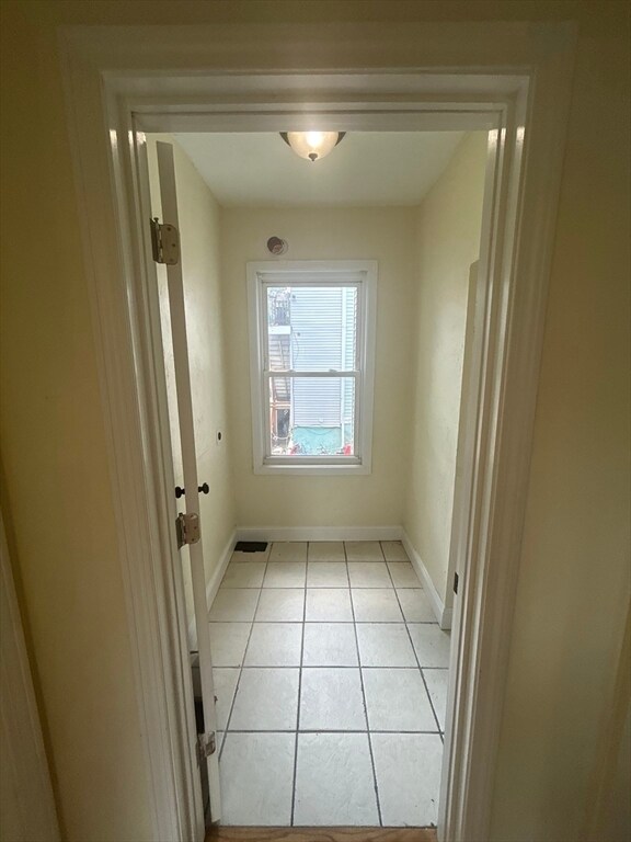 Building Photo - 393 Seaver St