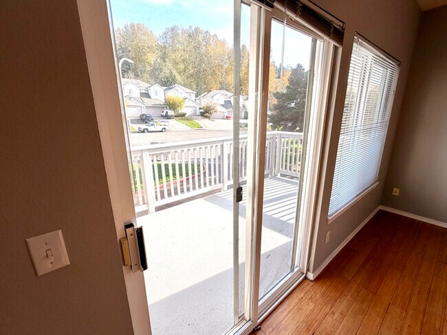 Building Photo - 440 S 51st Ct