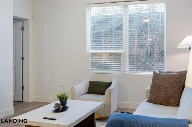 Building Photo - 2201 S 900 E