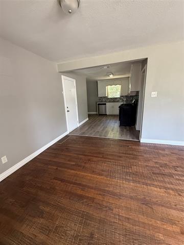 Building Photo - 6705 Manor Dr