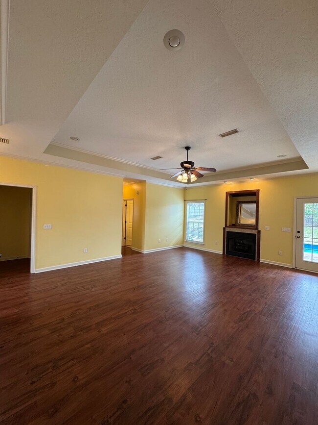 Building Photo - Valley Chase Subdivision!