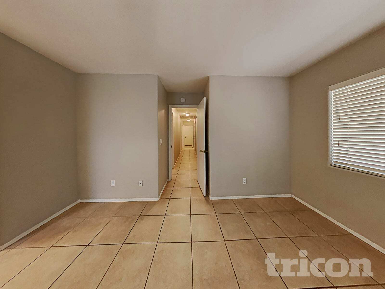 Building Photo - 3555 W Via Del Sol Dr
