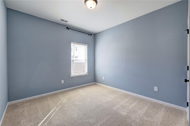 Building Photo - 401 Perth Dr