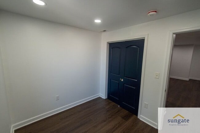Building Photo - 1602 Cypress St