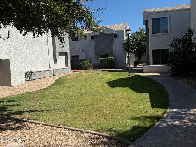 Building Photo - 9439 N 59th Ave