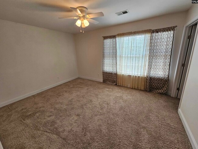 Building Photo - 135 Long Iron Ct