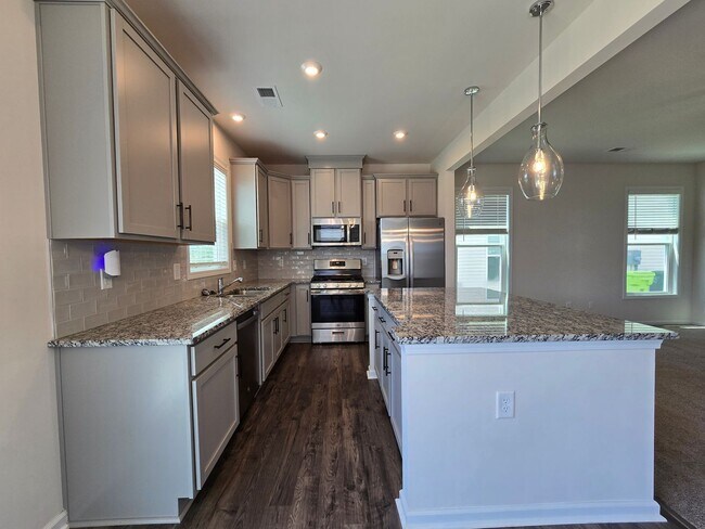 Building Photo - 1032 Crescent Moon Lp