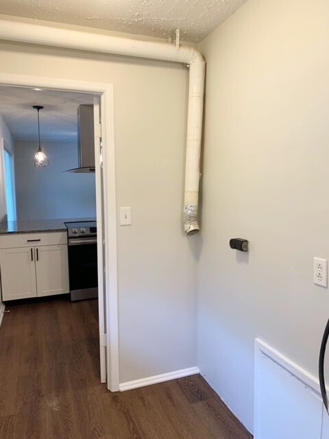 Building Photo - 3668 Tiffany Dr