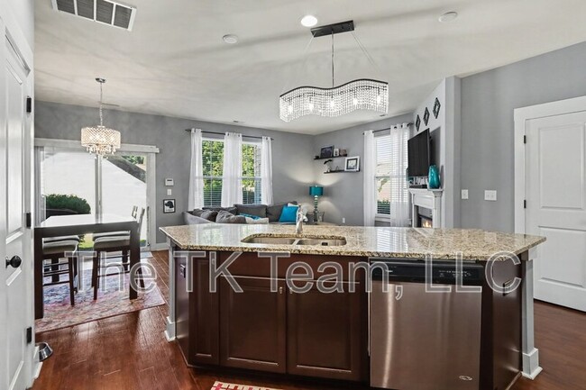 Building Photo - 3835 Willow Green Pl