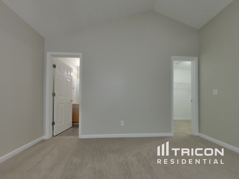 Building Photo - 148 Silver Fox Trail