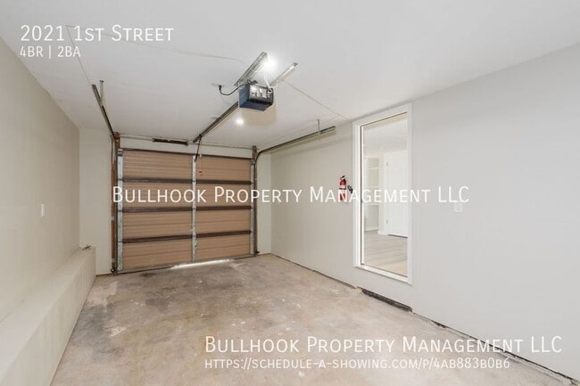 Building Photo - 2021 1st St