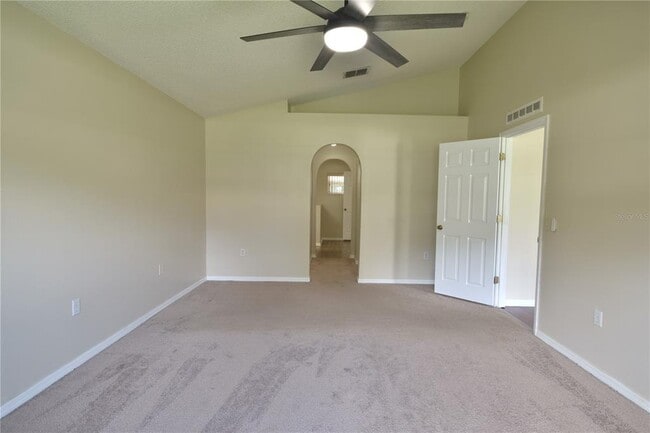 Building Photo - 1006 Fox Trail Ave
