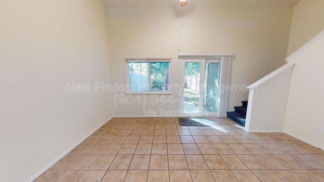 Building Photo - 1250 Bayshore Dr N