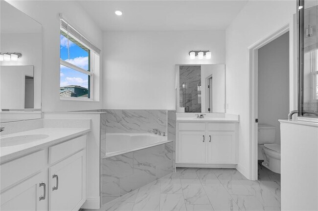 Building Photo - 2137 Sunshine Peak Dr