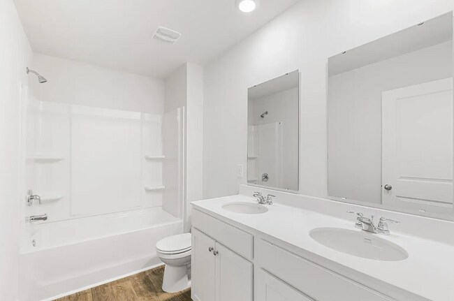 Building Photo - 201 N Lgt Wy