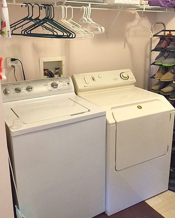 laundry - 4642 Magnolia Ln