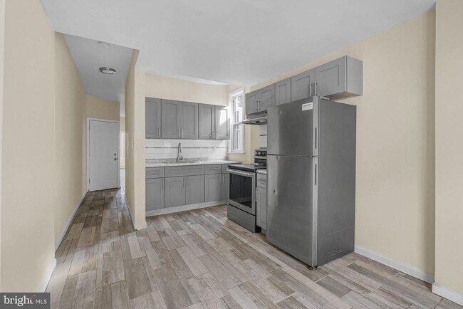 Building Photo - 722 W Allegheny Ave