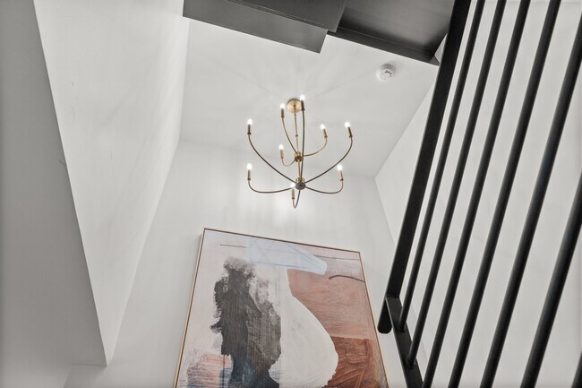 Building Photo - 601 S 9th St