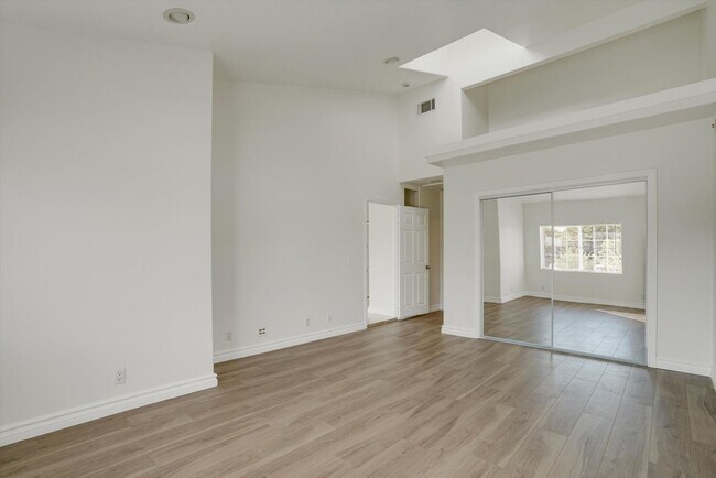 Building Photo - 4721 Berryman Ave