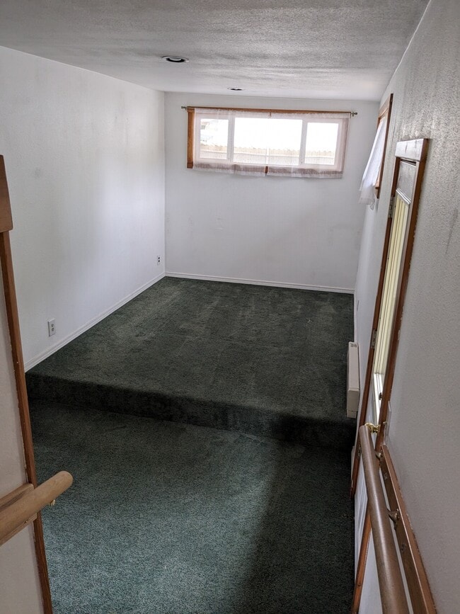 Building Photo - 1005 Clark