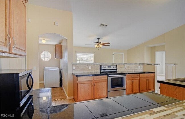 Building Photo - 1729 NE 21st St