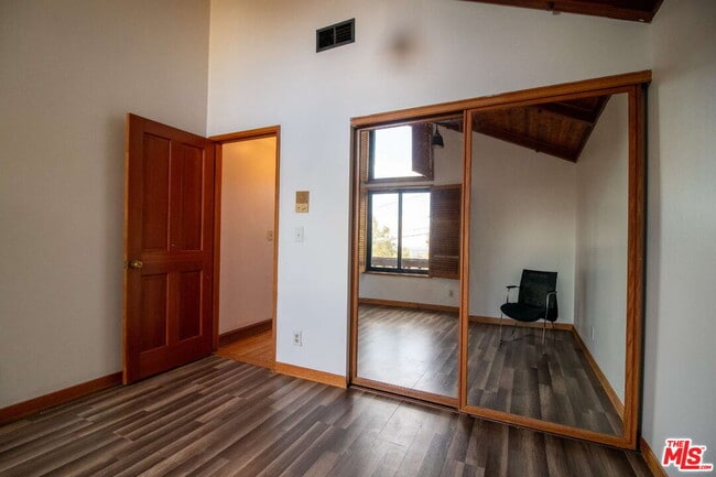 Building Photo - 11619 Lerdo Ave