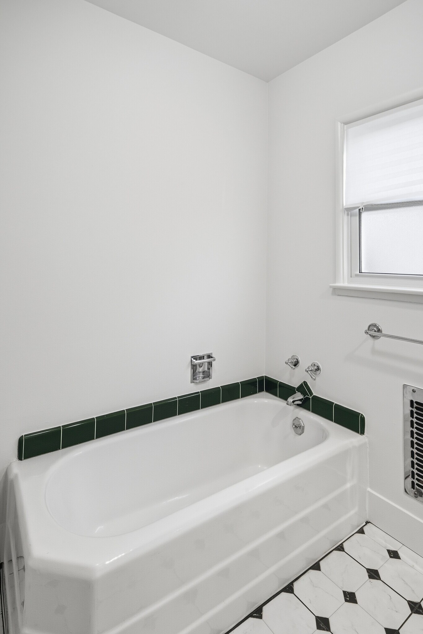 Building Photo - 16146 Otsego St