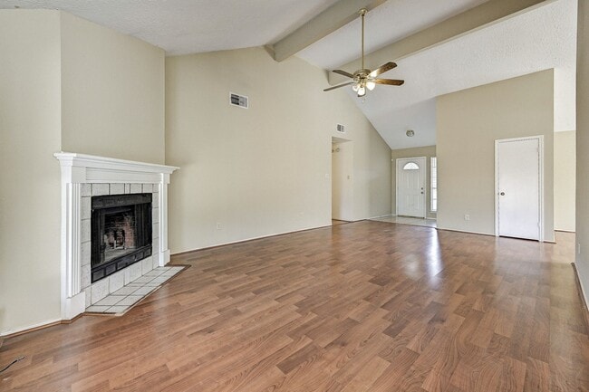 Building Photo - 19803 Lions Gate Ct