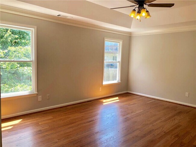 Building Photo - 2102 Chatou Pl
