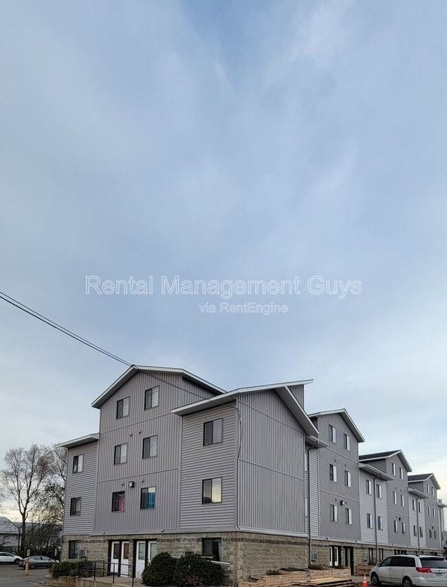 Primary Photo - 434 1st Ave NE