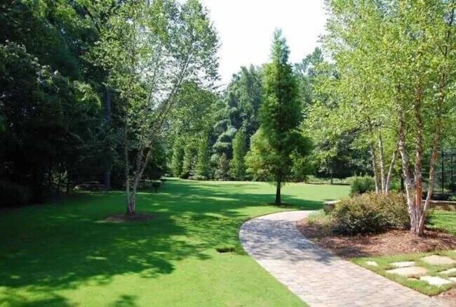 Building Photo - 4202 Westchester Ridge NE