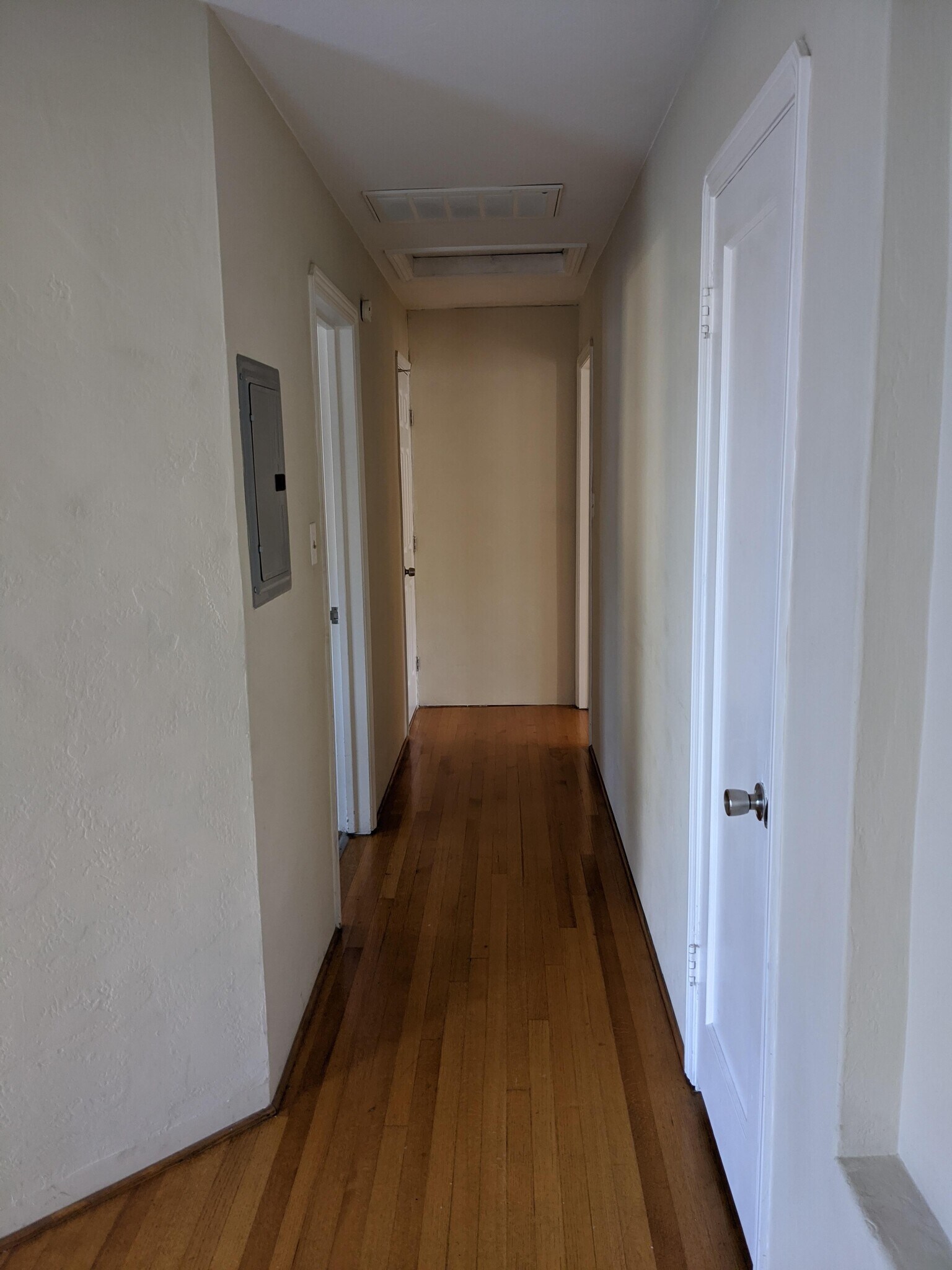 Building Photo - 751 N 16th St