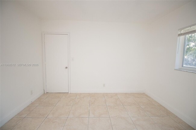 Building Photo - 831 NW 1st Ave