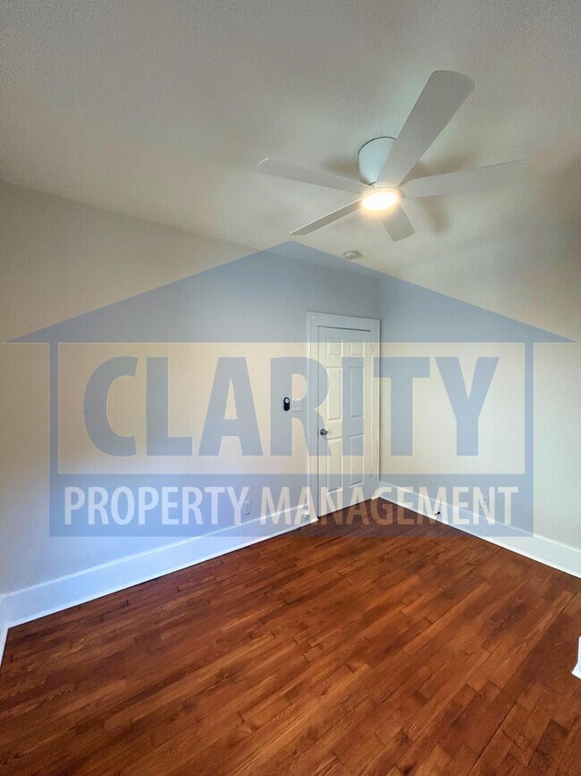 Building Photo - 1417 Tunnel Blvd