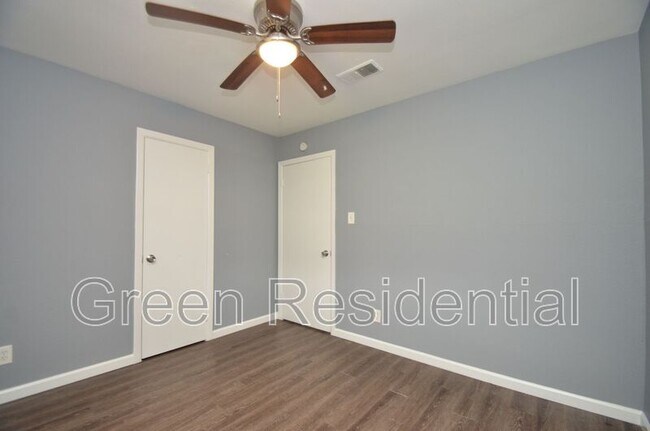 Building Photo - 7311 Bridle Path Dr