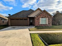 Building Photo - Home for You in Fairground Place!