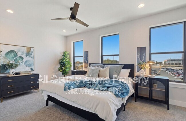 Building Photo - 7930 Kennedy Hill Dr
