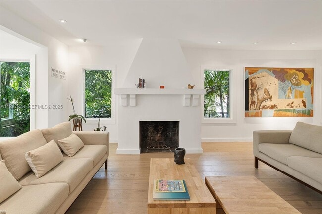 Building Photo - 4286 Douglas Rd