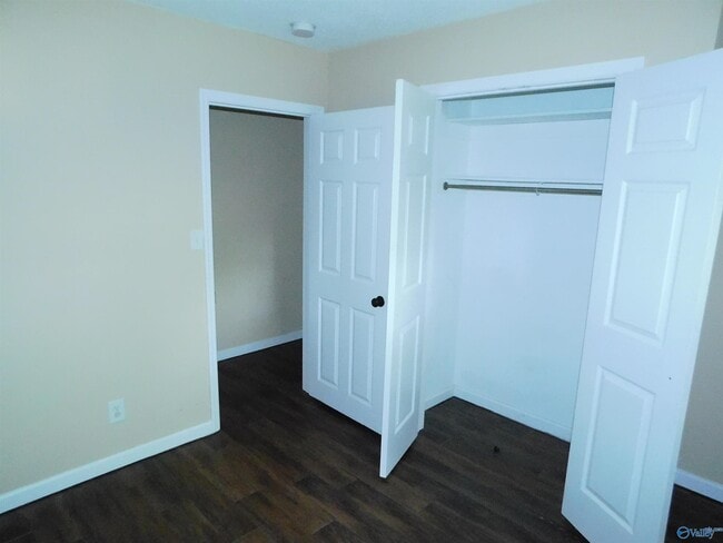 Building Photo - 314 Harolds Dr NW