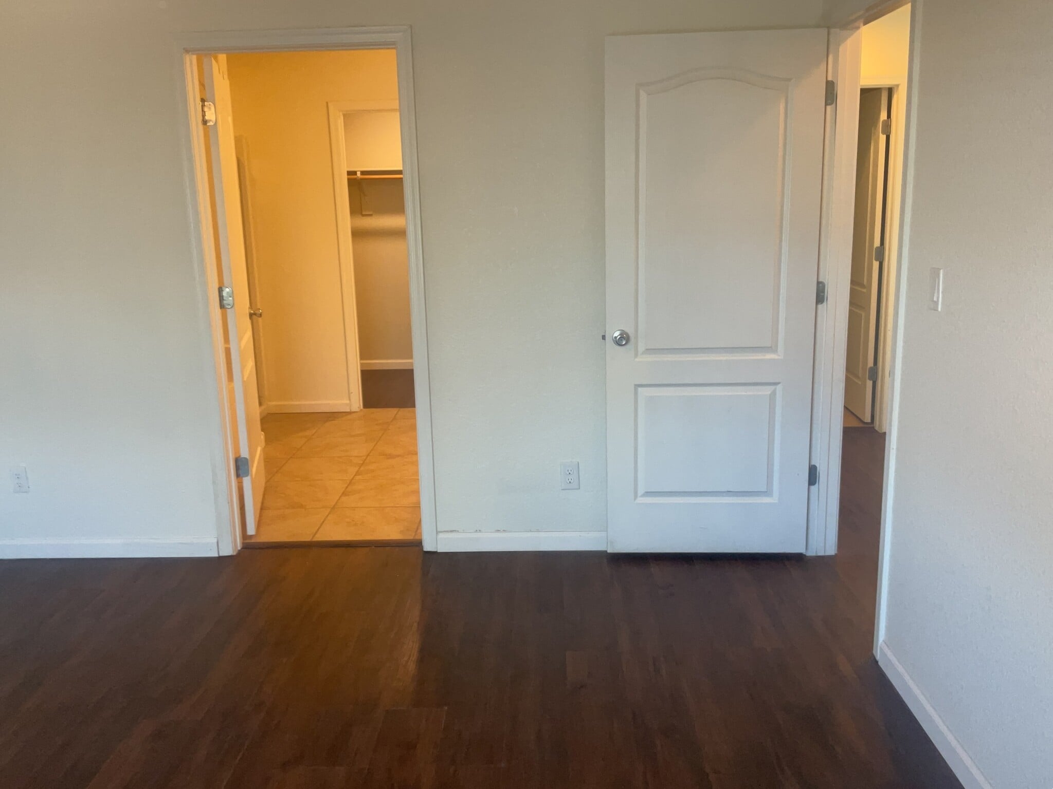 Building Photo - 1734 Lark Dr NE