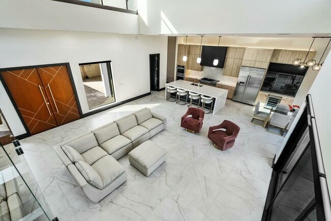 Building Photo - 13480 US-1