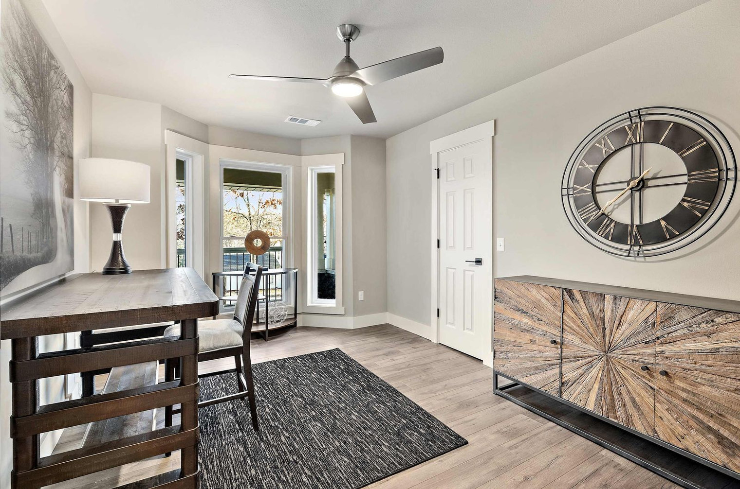 Building Photo - 3225 N Kings Cross