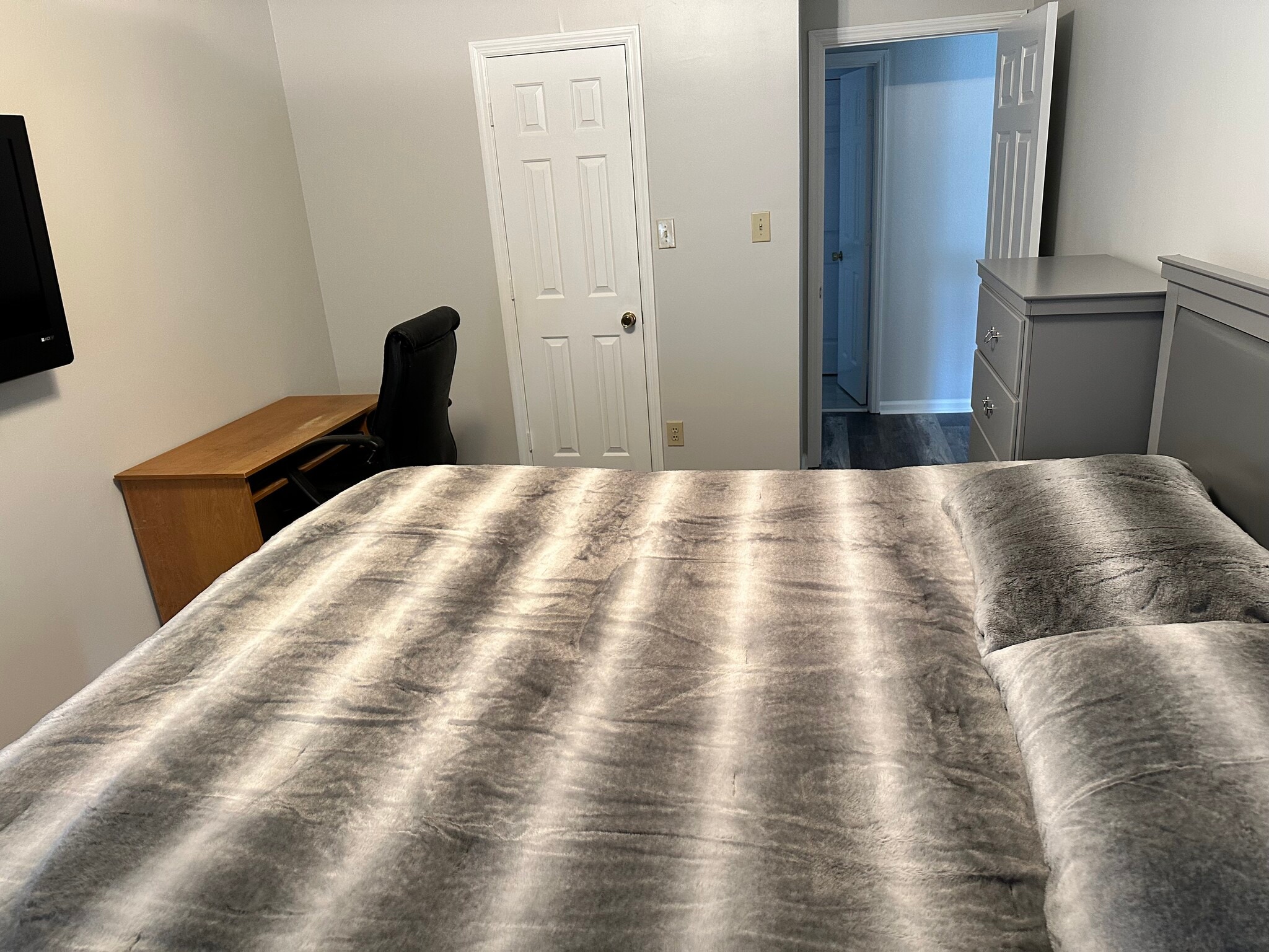 Bedroom with Computer Desk - 11265 Amy Frances Ln