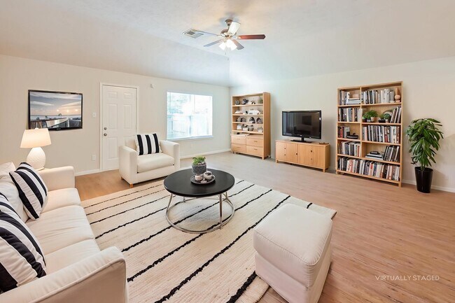 Building Photo - 2506 Fox Water Dr