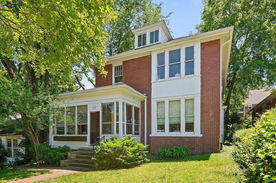 Building Photo - 938 Fortwood St