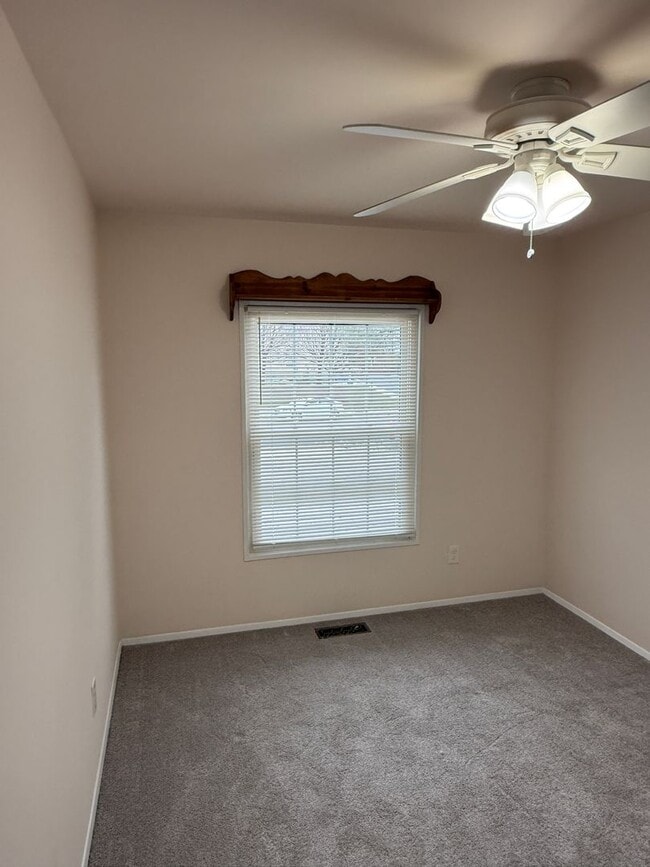 Building Photo - Move-In Ready 2-Bedroom End-Unit Townhouse Condo- Reisterstown, MD