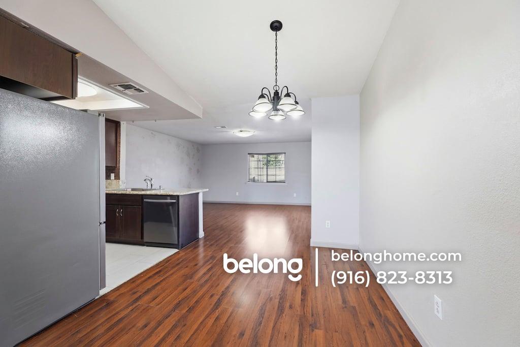 Building Photo - 7137 Reyn Oaks Way