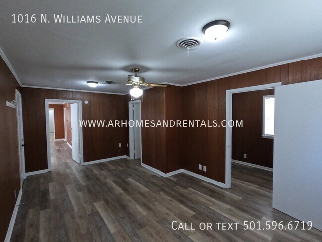 Building Photo - 1016 N. Williams Avenue | $1095 | 4 beds, ...