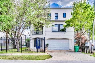 Building Photo - 4701 Inker St